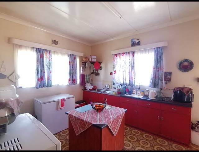 3 BEDROOM FREESTANDING SOLD IN IRENE PARK